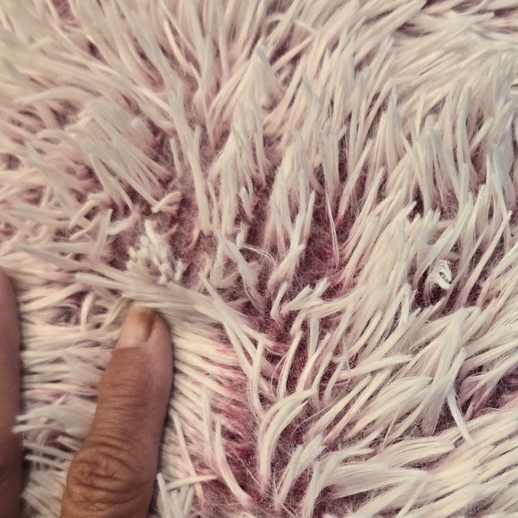 Very cute, fluffy, and soft gray throw pillow with pink undertones. Great shape - Picture 3 of 3